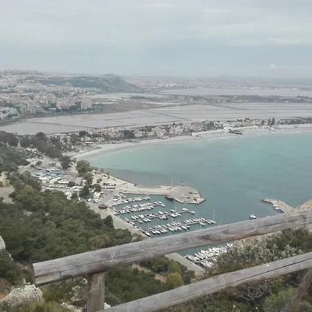 بيت ضيافة Il Giardino Di Anna - Charming In 2*