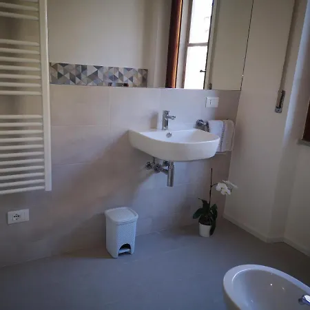Il Giardino Di Anna - Charming In Penzion 2*