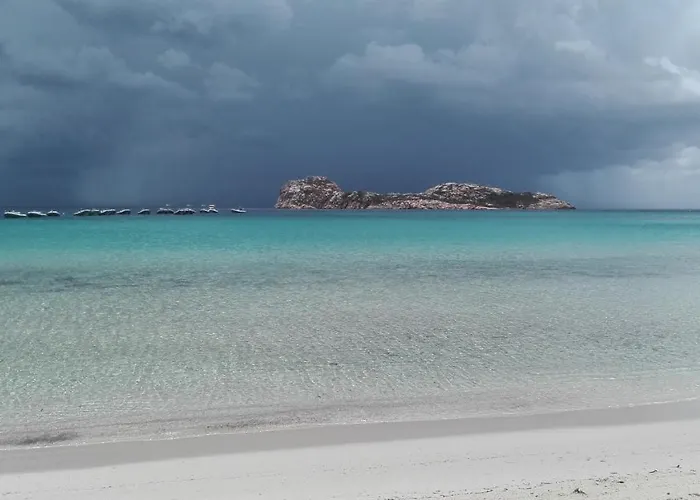 Il Giardino Di Anna - Charming In 3* Cagliari