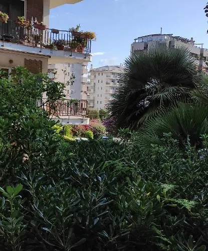 Il Giardino Di Anna - Charming In 3* Cagliari